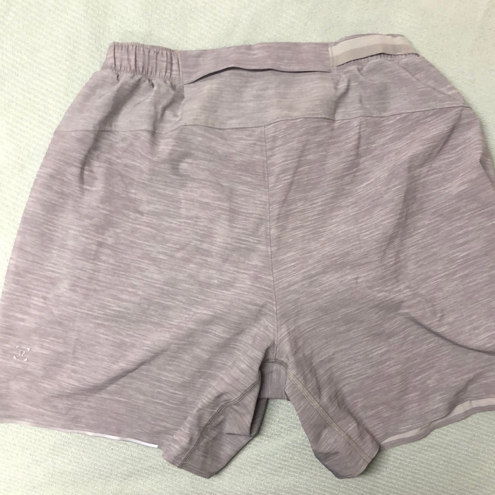 Men’s Lululemon shorts with liner